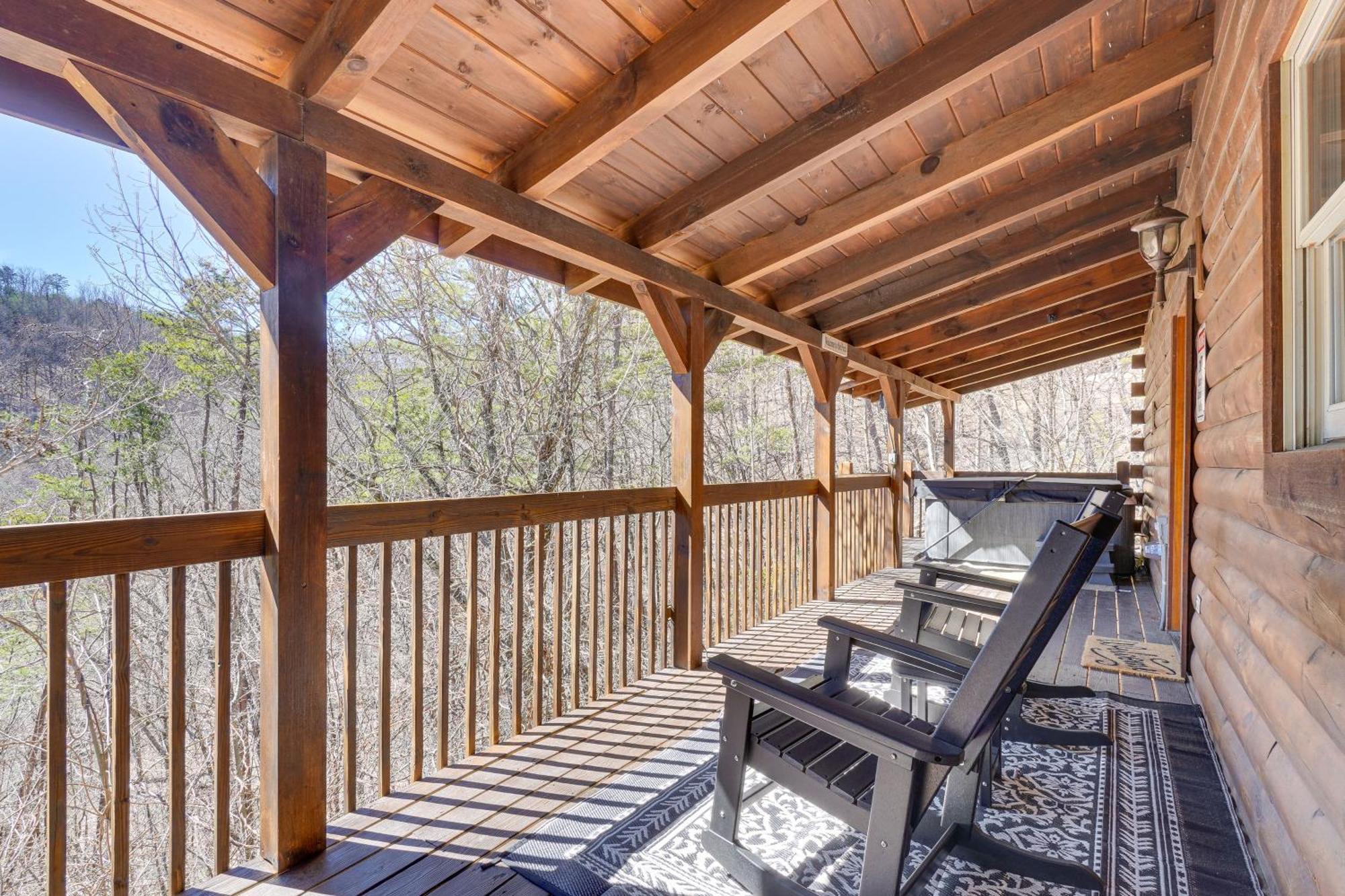 With Deck Minutes To Pigeon Forge * Sevierville